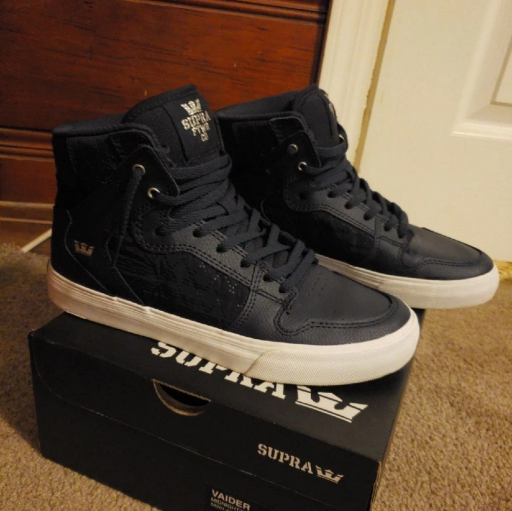 Sold - Picture 2 of 4